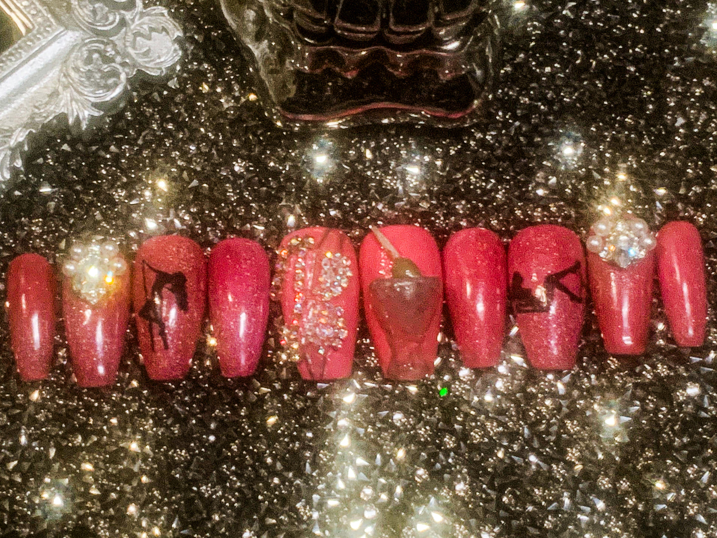 "WILD NIGHTS" Nail Set